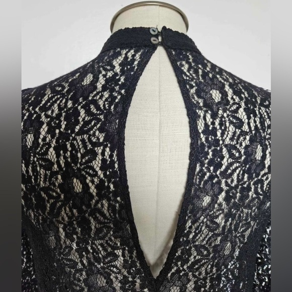 Gently worn Black Tell Tale Lace Long Sleeve Tunic by Free People sz Small - Picture 7 of 7